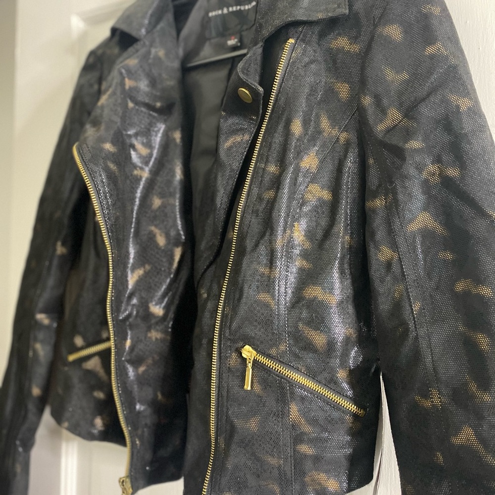 Jacket - Picture 3 of 3